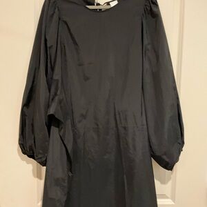 Elegant Black Long-Sleeve Dress